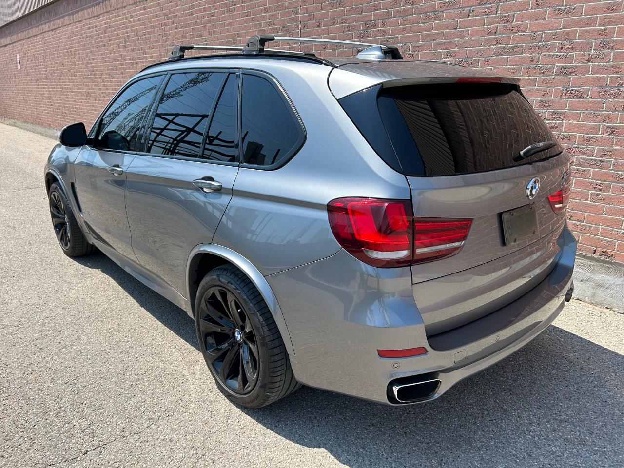 2016 BMW X5 xDrive35d - Photo #2