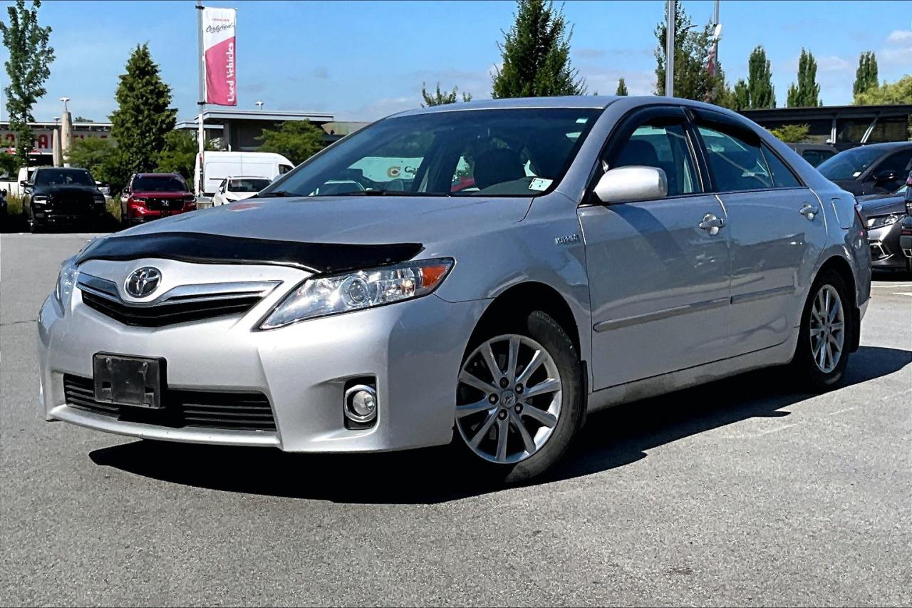 Used 2011 Toyota Camry Hybrid for sale in Burnaby, BC