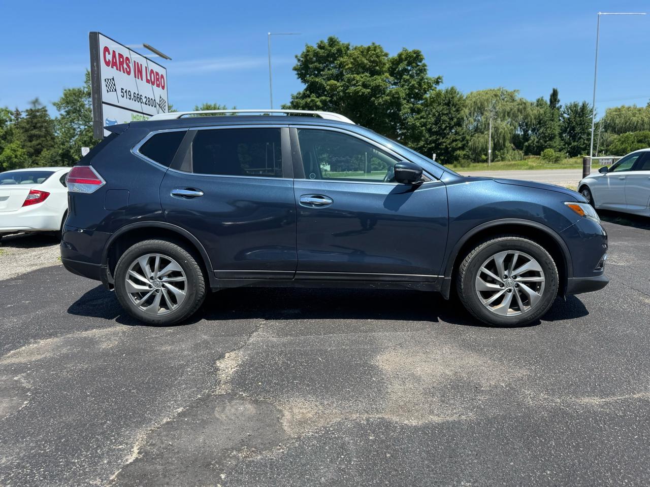 2015 Nissan Rogue S Photo3
