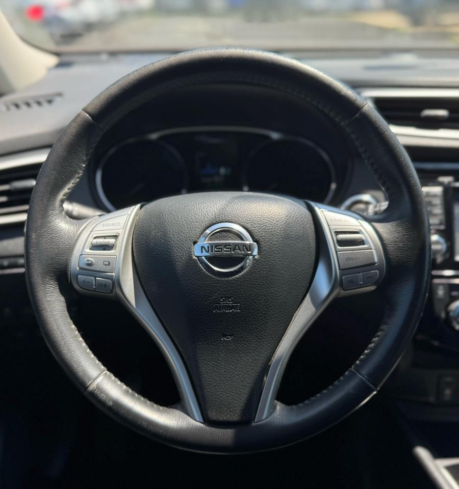 2015 Nissan Rogue S Photo18