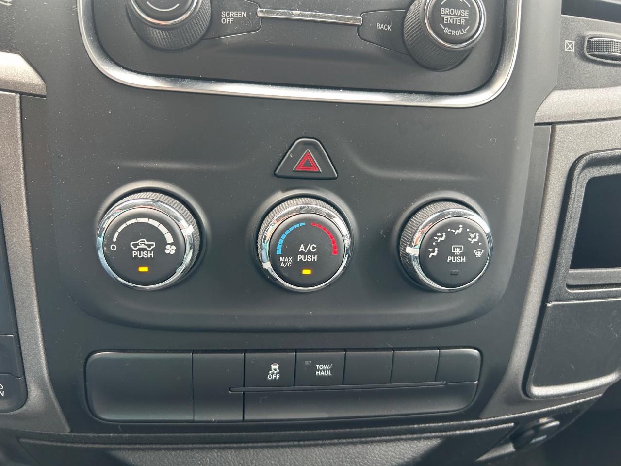 2019 RAM 1500 Classic ST - Photo #15