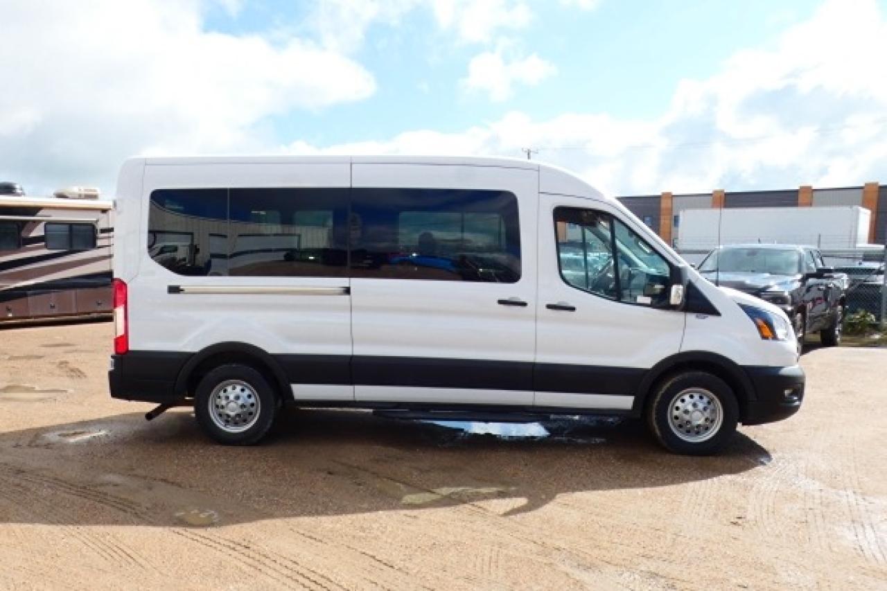 2023 Ford Transit 350 XL 12 pass. mid roof w/cloth seats, BUC - Photo #6