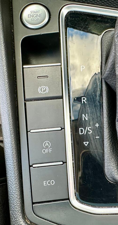 2021 Volkswagen Jetta HIGHLINE Photo