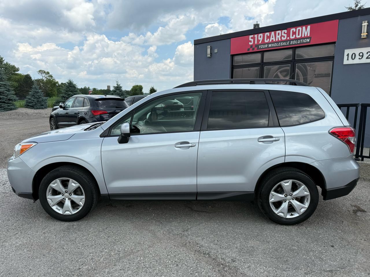 2015 Subaru Forester i Convenience | Backup Camera | Heated Seats | Bluetooth - Photo #2