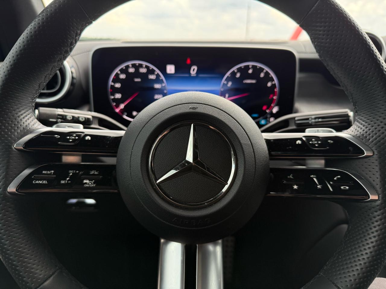 2024 Mercedes-Benz GLC-Class GLC 300 | Navigation | Backup Camera | Sunroof - Photo #18