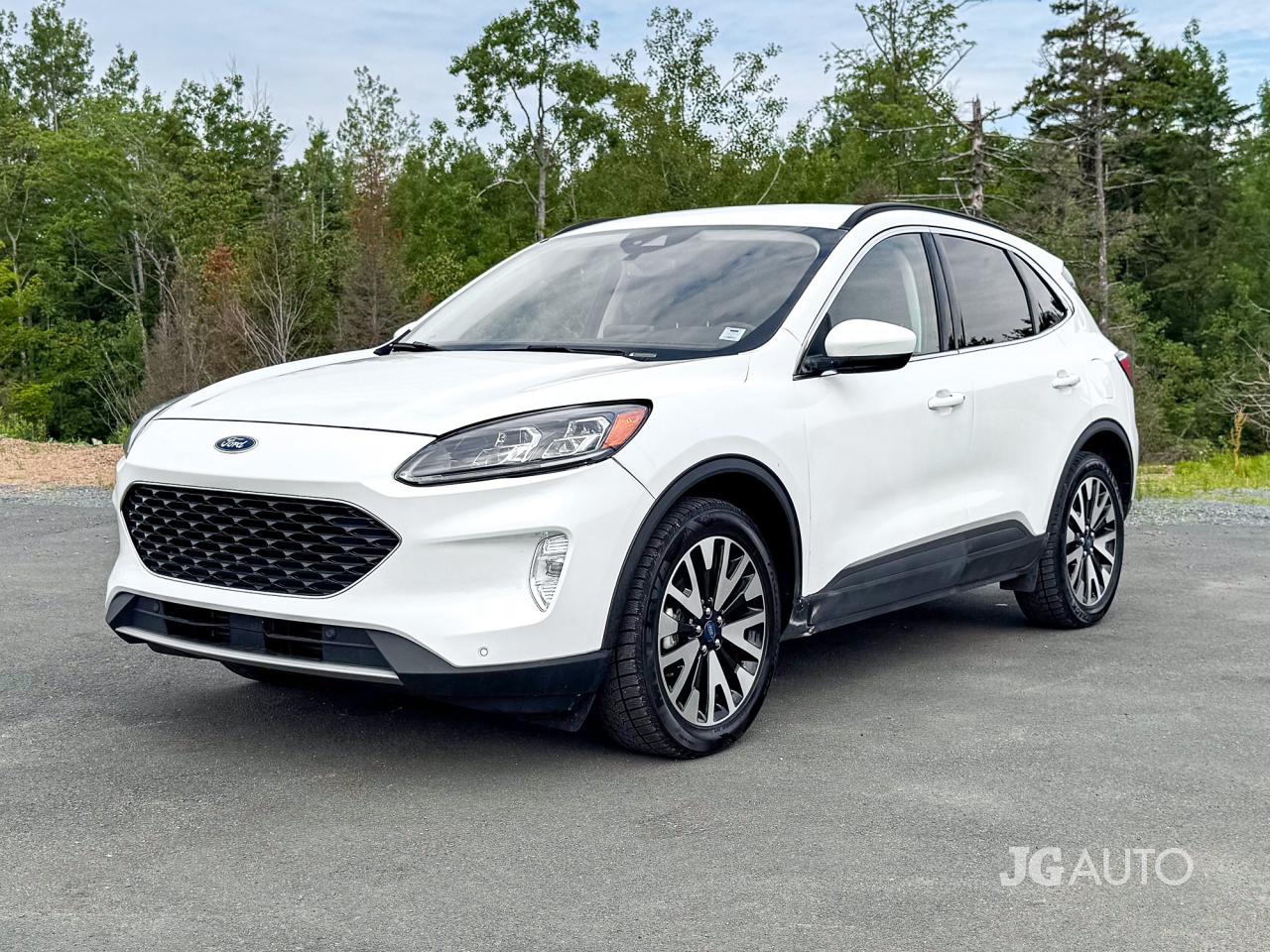 2022 Ford Escape Titanium AWD