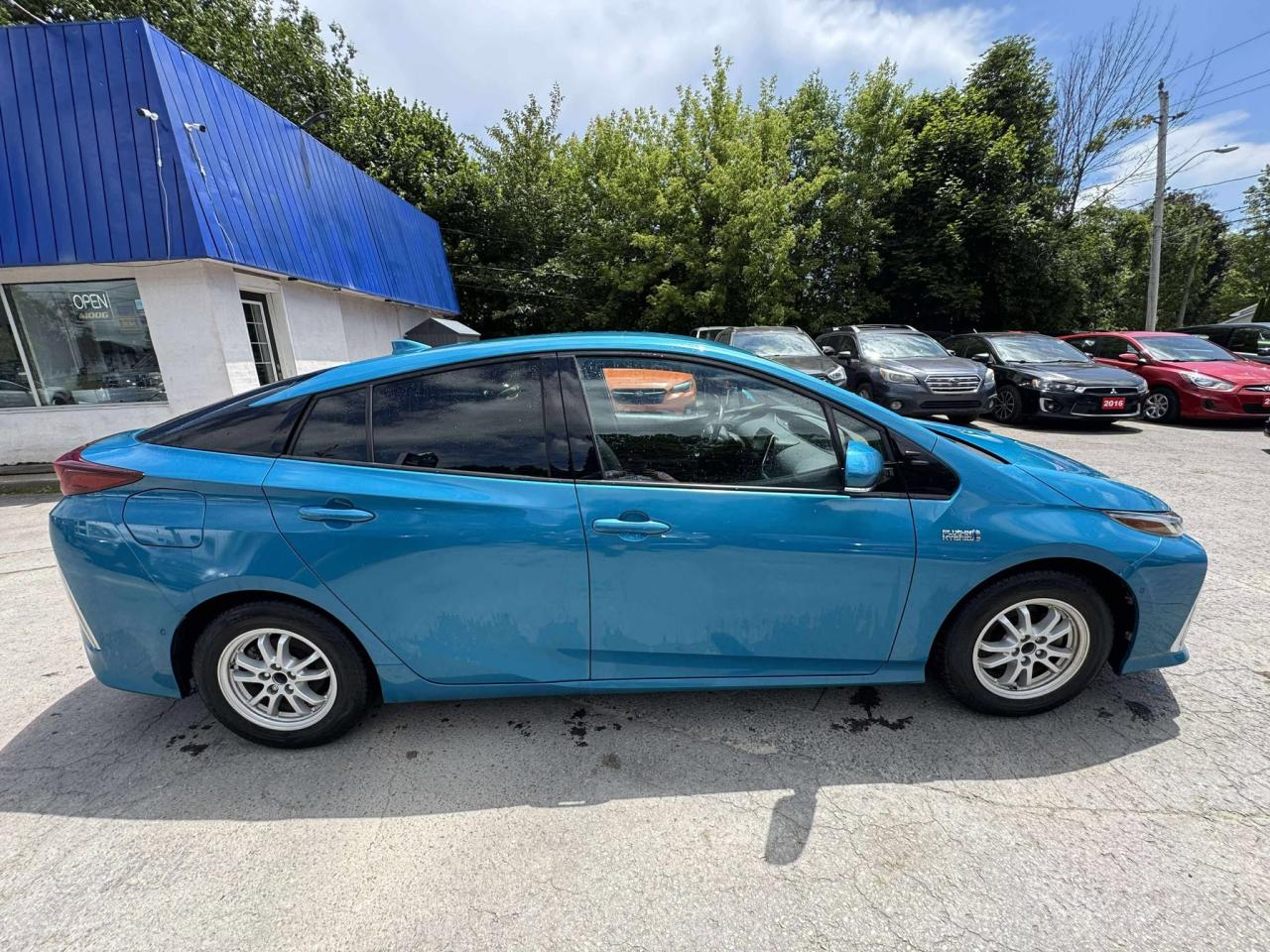 2020 Toyota Prius Prime  - Photo #9