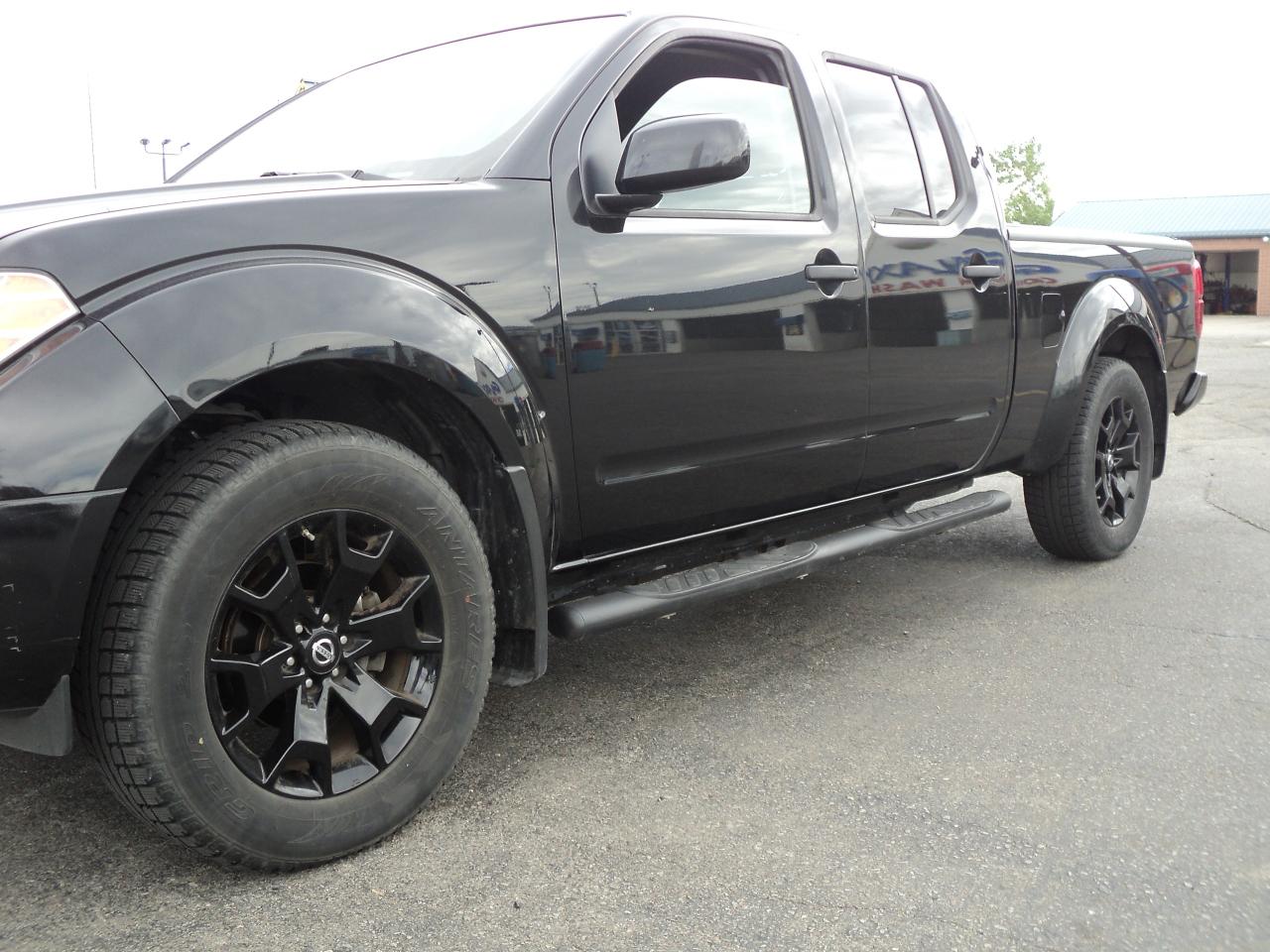 2019 Nissan Frontier SV Midnight Edition CrewCab 4x4 4.0L6cyl 6ftBox - Photo #22