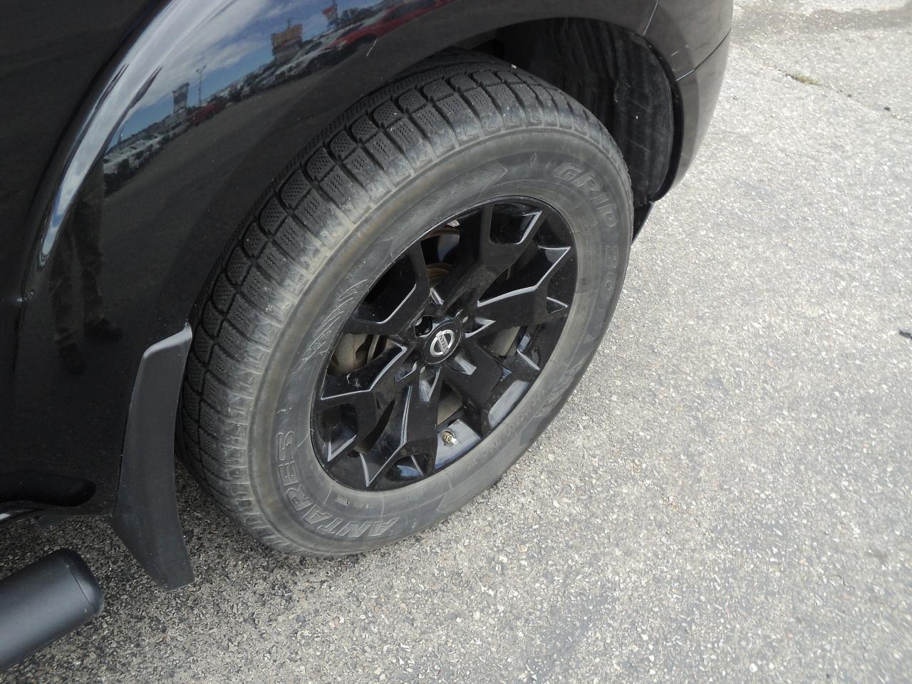 2019 Nissan Frontier SV Midnight Edition CrewCab 4x4 4.0L6cyl 6ftBox - Photo #29