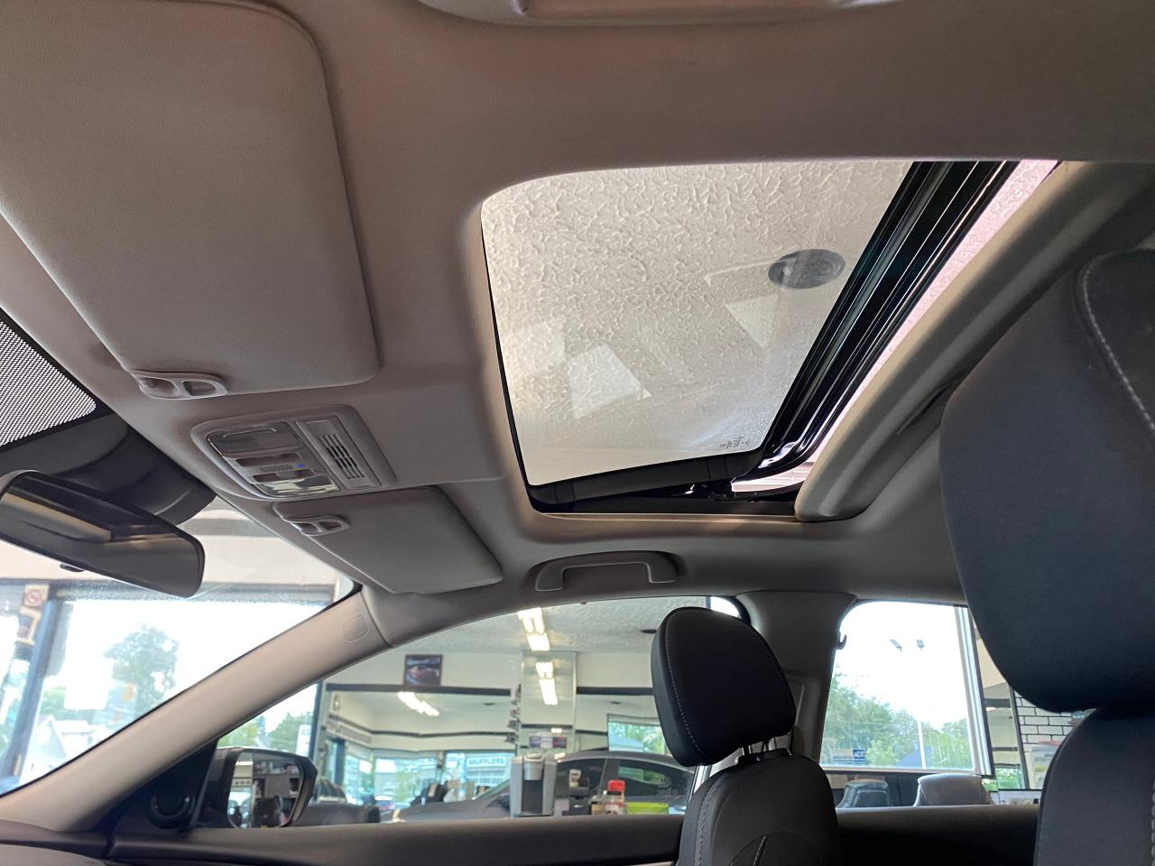 2017 Honda Civic EX+Camera+Roof+Adaptive Cruise+Lane Keep+A/C - Photo #26