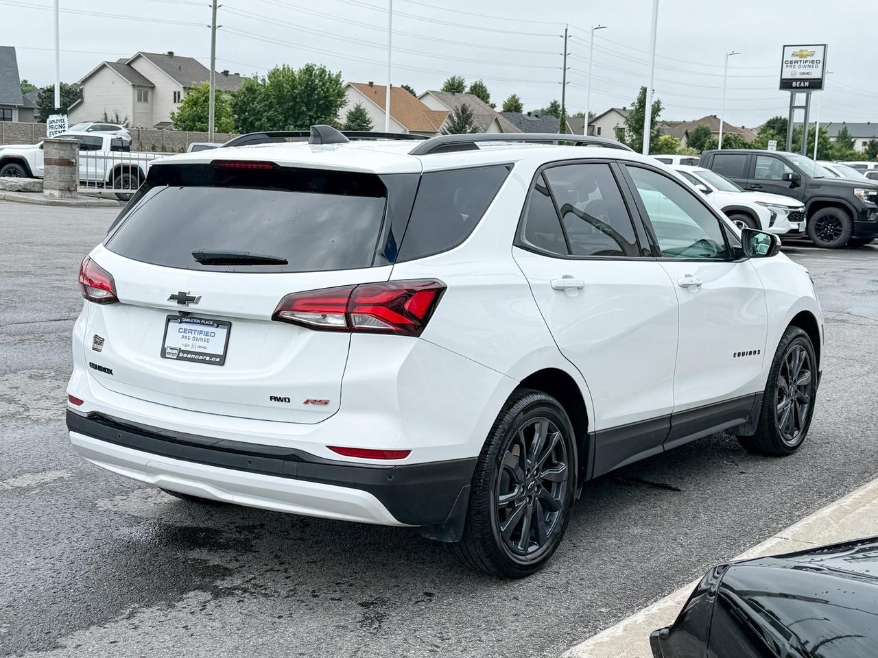 2024 Chevrolet Equinox RS 1.5L 4CYL WITH REMOTE START/ENTRY, SUNROOF, HEATED SEATS, HEATED STEERING WHEEL, BOSE SOUND SYSTEM, HD SURROUND VISION, APPLE CARPLAY AND ANDROID AUTO Photo