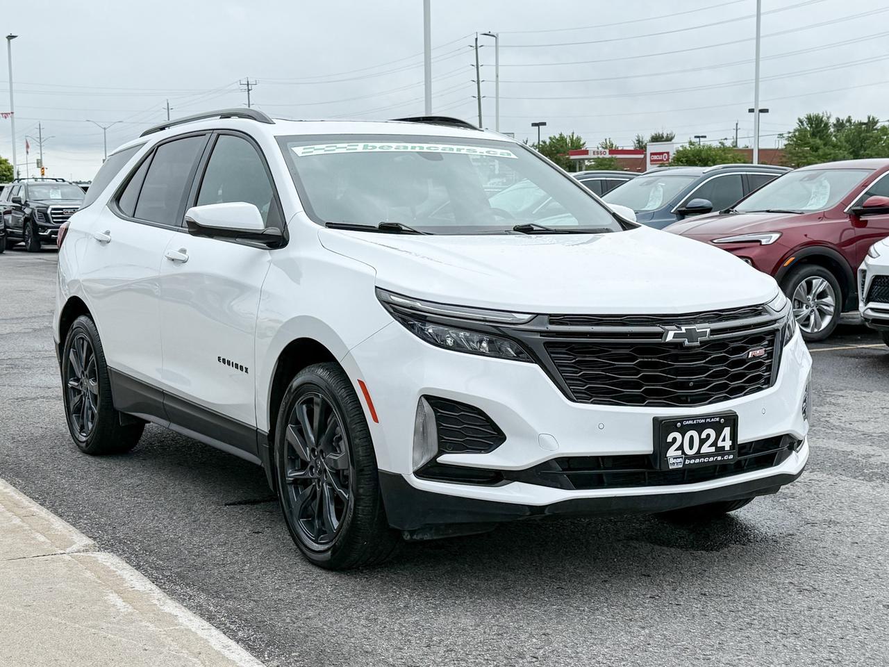 2024 Chevrolet Equinox RS 1.5L 4CYL WITH REMOTE START/ENTRY, SUNROOF, HEATED SEATS, HEATED STEERING WHEEL, BOSE SOUND SYSTEM, HD SURROUND VISION, APPLE CARPLAY AND ANDROID AUTO Photo
