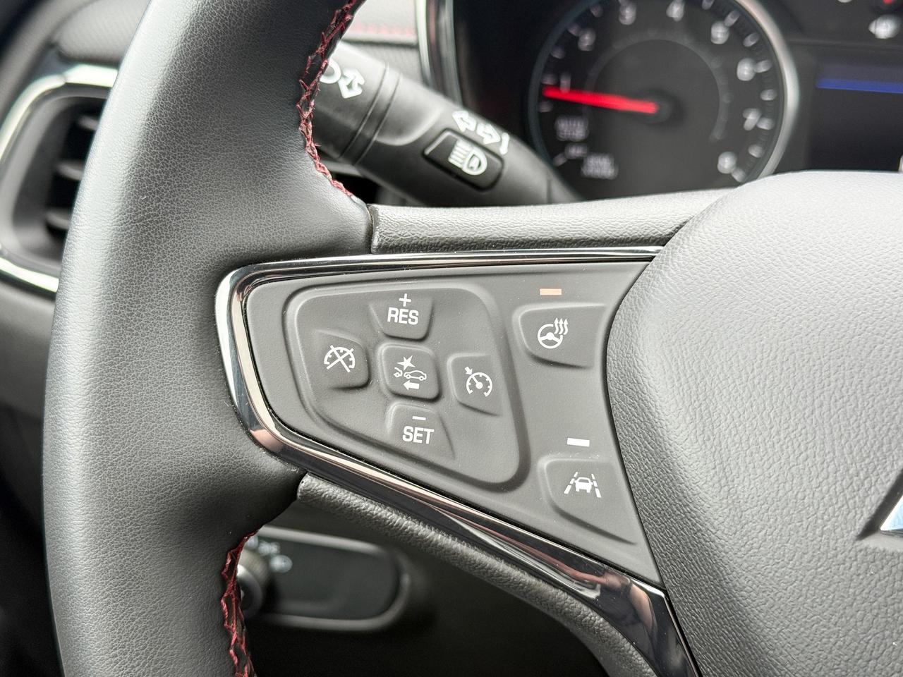 2024 Chevrolet Equinox RS 1.5L 4CYL WITH REMOTE START/ENTRY, SUNROOF, HEATED SEATS, HEATED STEERING WHEEL, BOSE SOUND SYSTEM, HD SURROUND VISION, APPLE CARPLAY AND ANDROID AUTO Photo