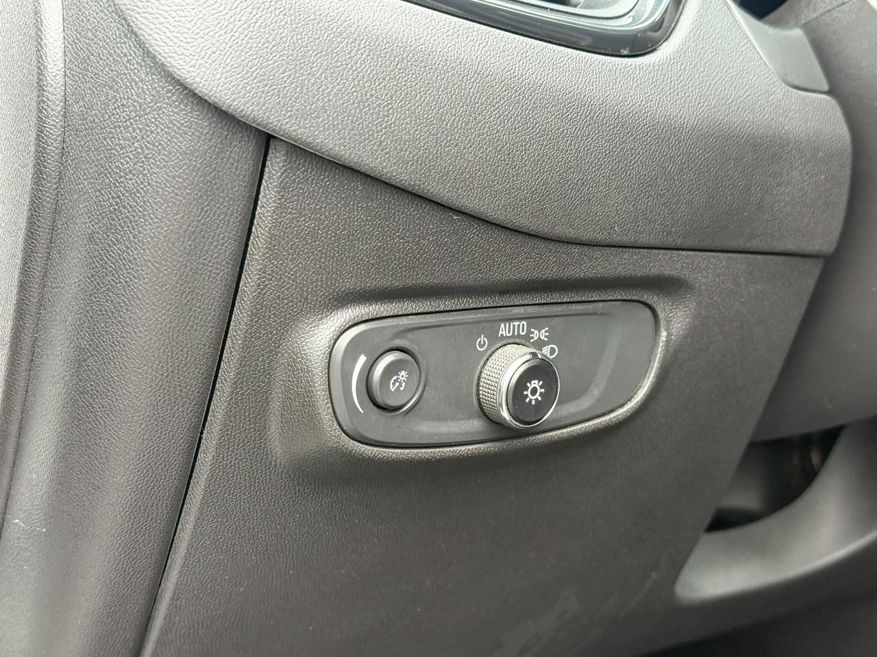 2024 Chevrolet Equinox RS 1.5L 4CYL WITH REMOTE START/ENTRY, SUNROOF, HEATED SEATS, HEATED STEERING WHEEL, BOSE SOUND SYSTEM, HD SURROUND VISION, APPLE CARPLAY AND ANDROID AUTO Photo