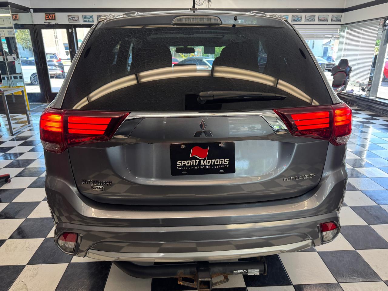2016 Mitsubishi Outlander SE AWD 7 Passenger+New Tires+Brakes+Wheels+Camera Photo68