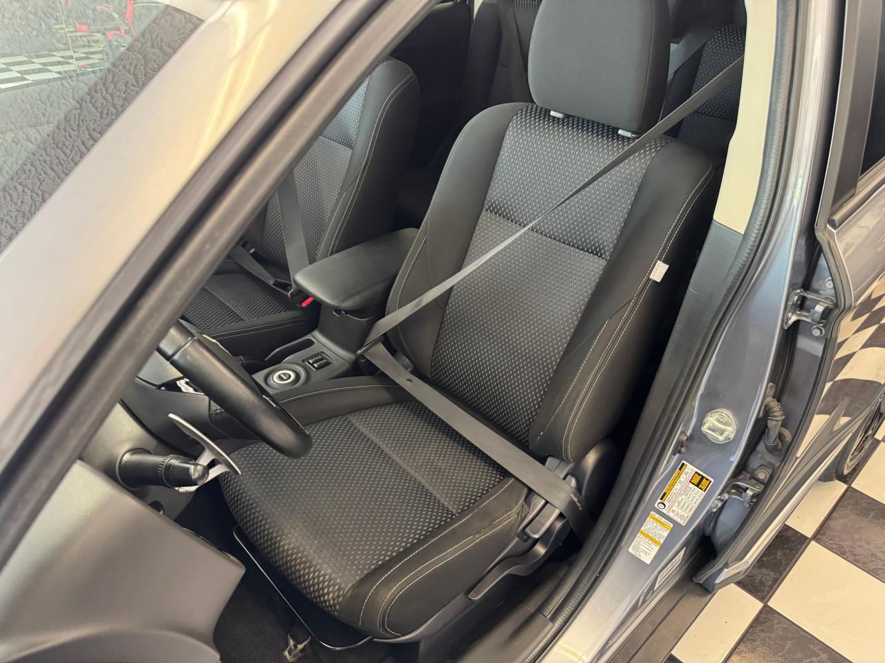 2016 Mitsubishi Outlander SE AWD 7 Passenger+New Tires+Brakes+Wheels+Camera Photo82