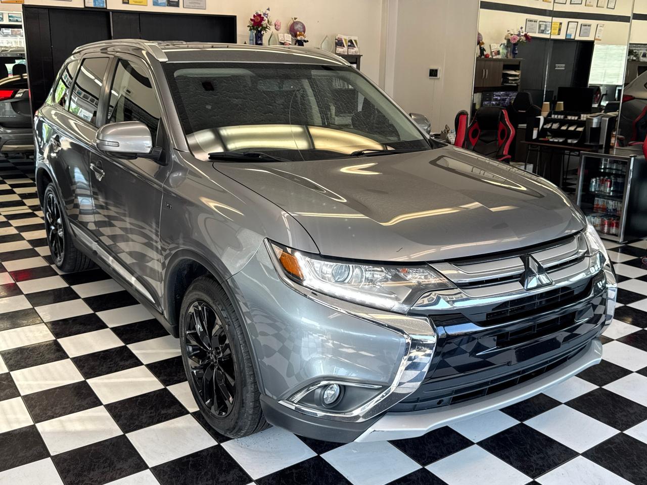 2016 Mitsubishi Outlander SE AWD 7 Passenger+New Tires+Brakes+Wheels+Camera Photo70