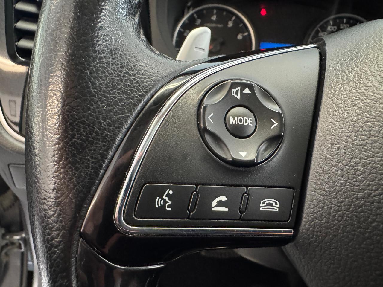 2016 Mitsubishi Outlander SE AWD 7 Passenger+New Tires+Brakes+Wheels+Camera - Photo #44