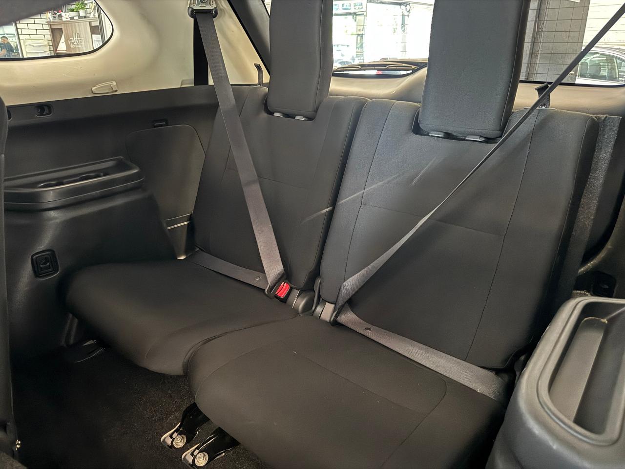 2016 Mitsubishi Outlander SE AWD 7 Passenger+New Tires+Brakes+Wheels+Camera Photo88