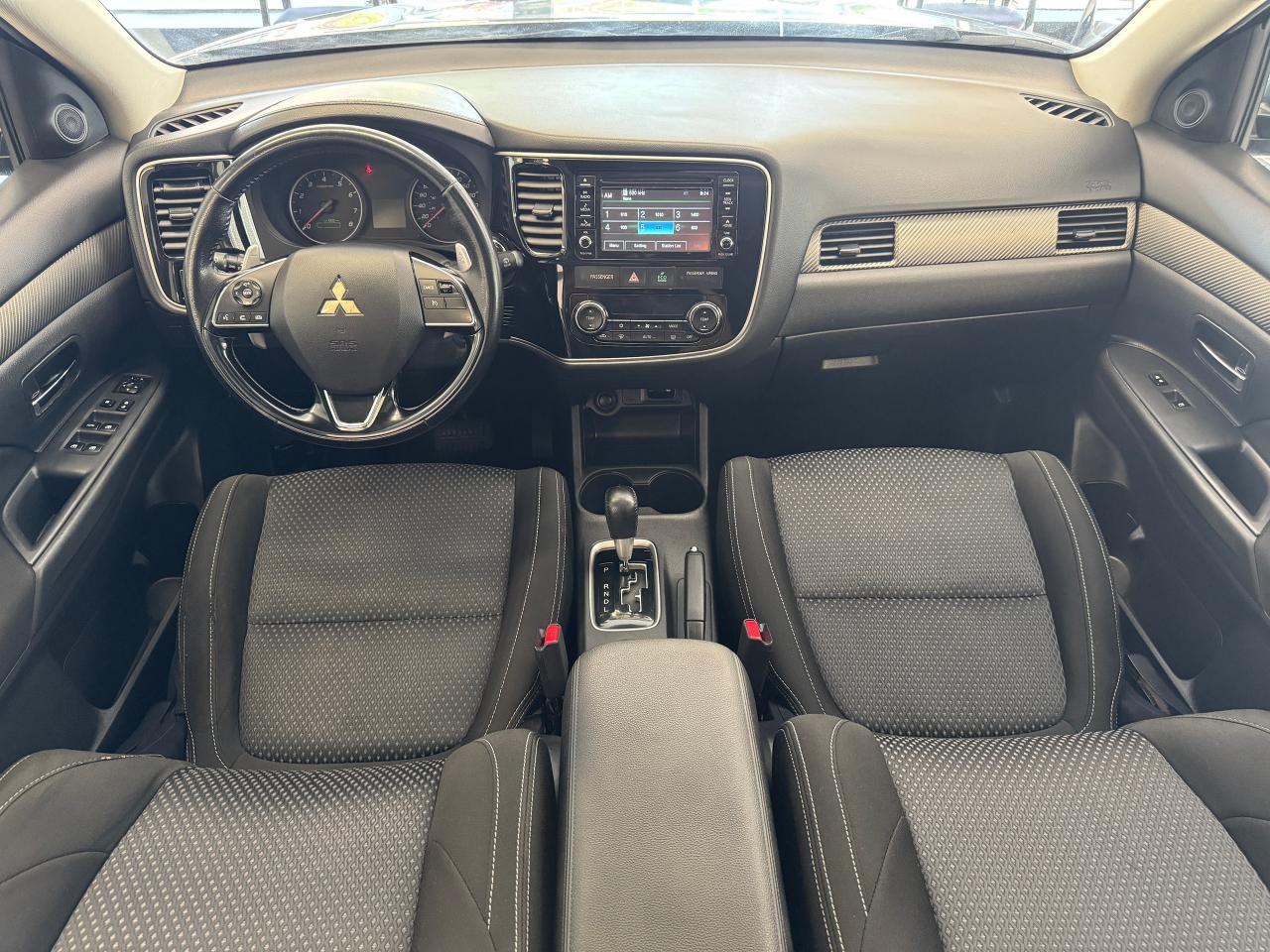 2016 Mitsubishi Outlander SE AWD 7 Passenger+New Tires+Brakes+Wheels+Camera Photo63