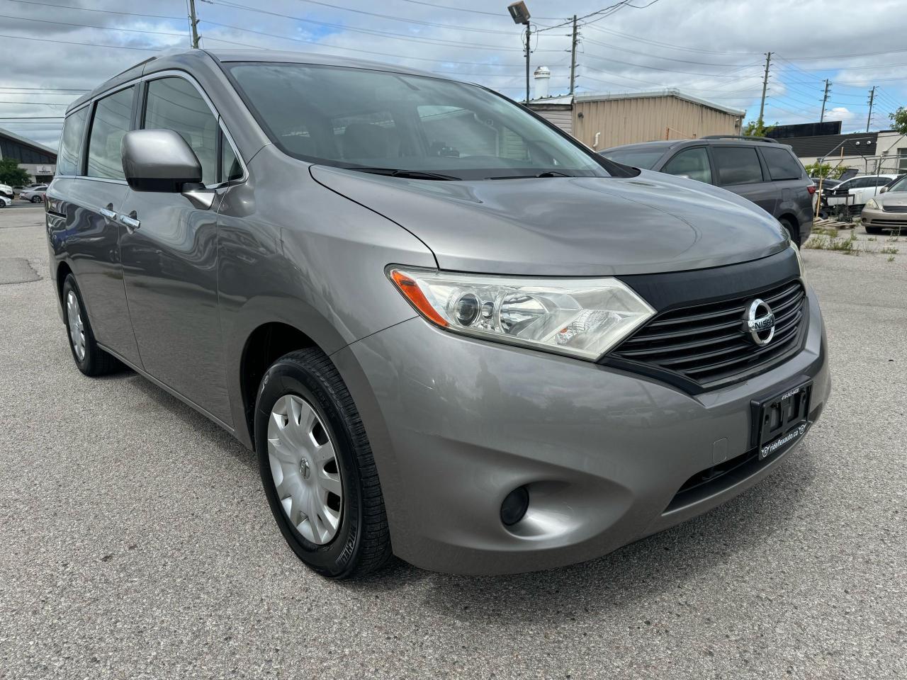 2013 Nissan Quest S Photo2