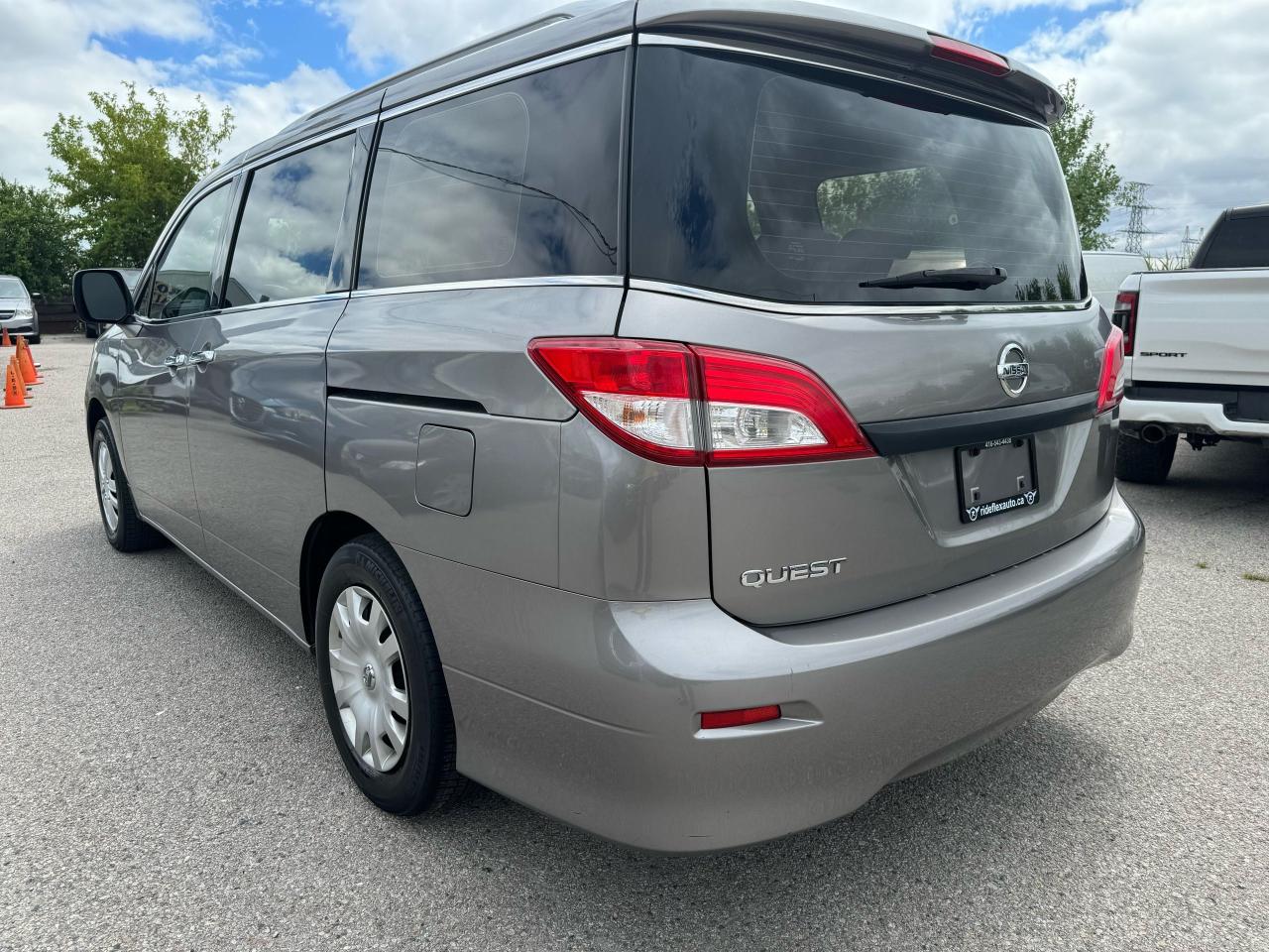 2013 Nissan Quest S - Photo #7