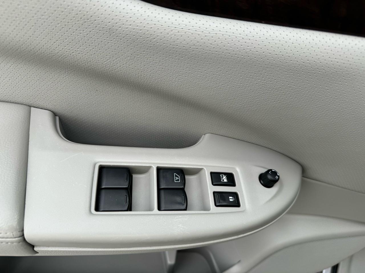 2013 Nissan Quest S - Photo #13
