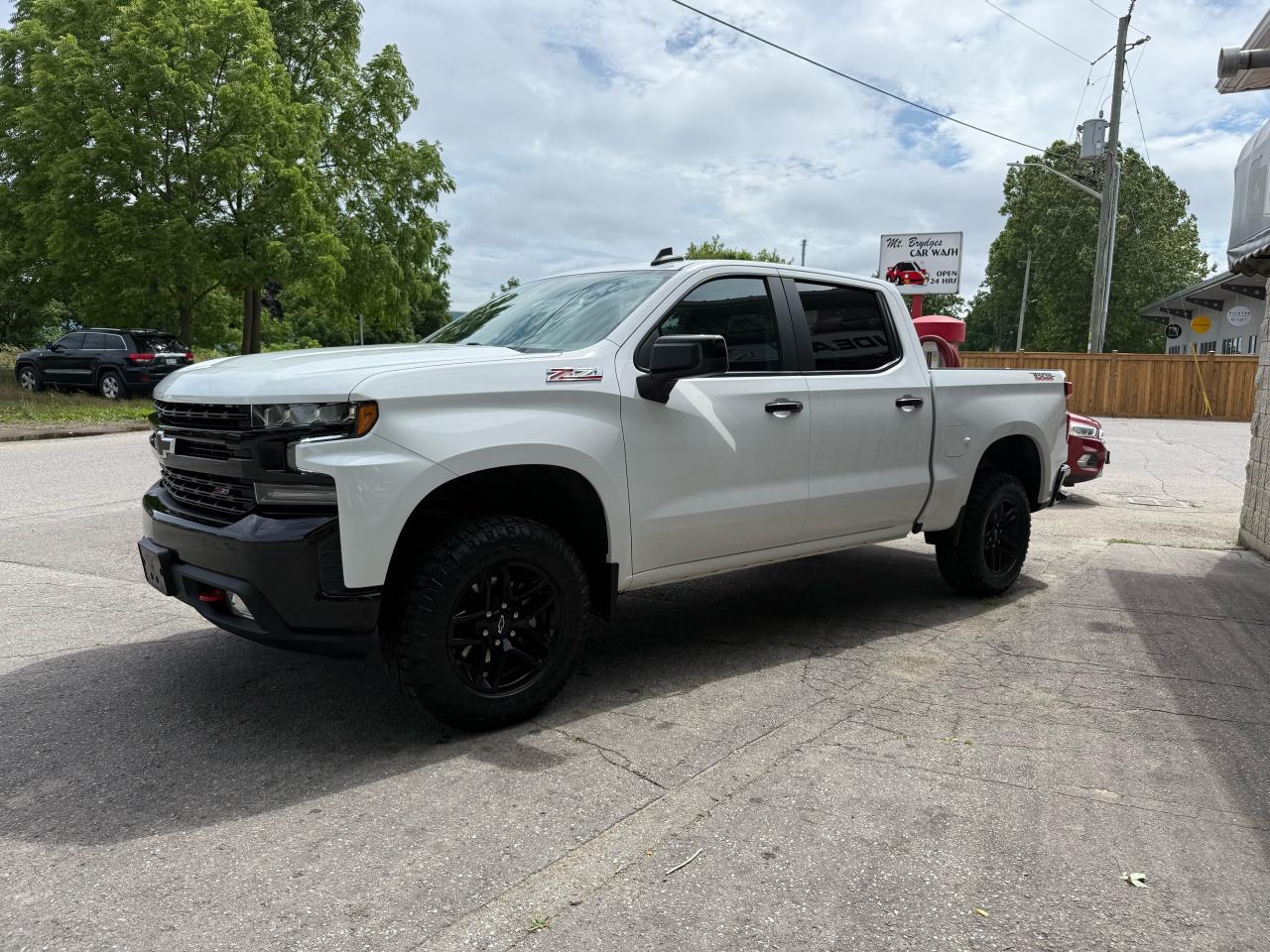 2021 Chevrolet Silverado 1500 LT Trail Boss - Photo #3