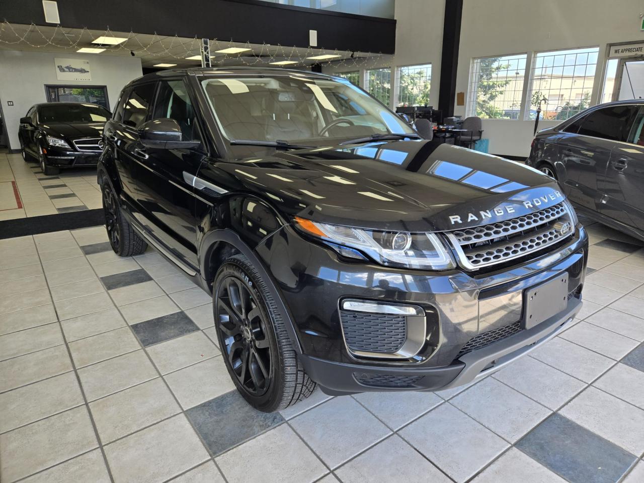 Used 2016 Land Rover Range Rover Evoque HSE | ALL CREDIT ACCEPTED!! for sale in Calgary, AB