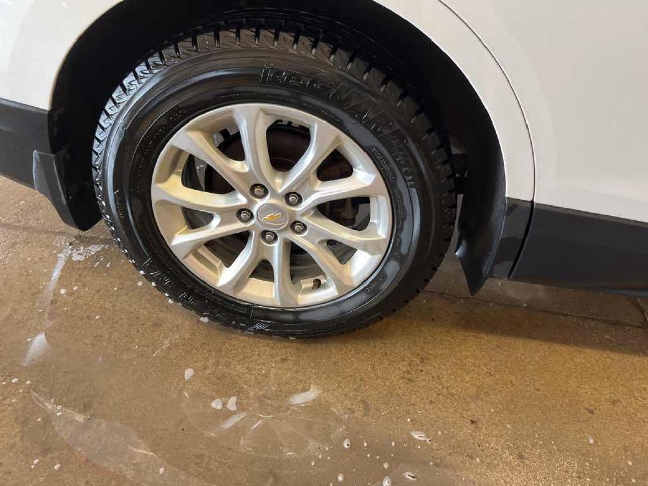 2018 Chevrolet Equinox LS - Photo #19