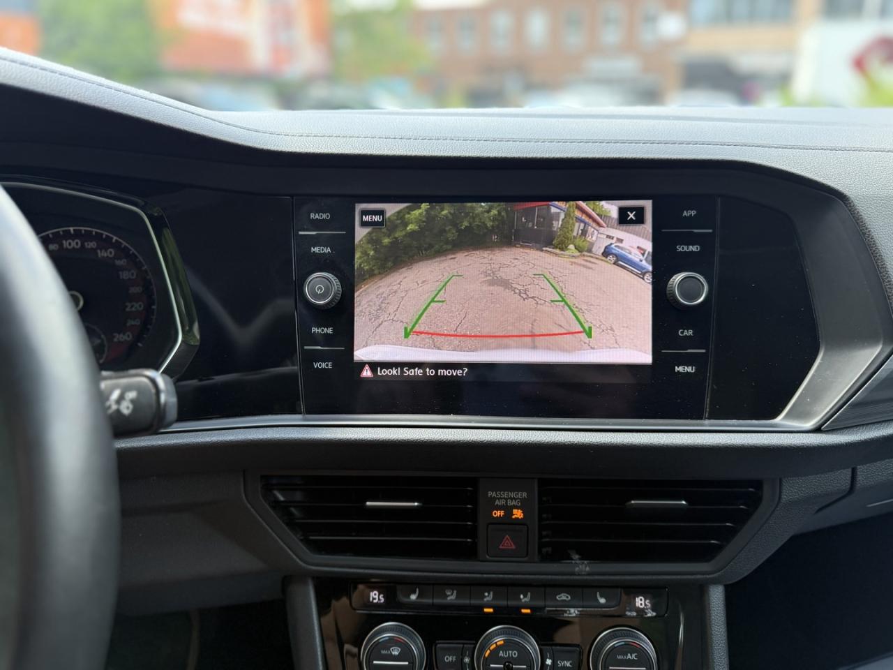 2019 Volkswagen Jetta 1.4T SEL 8A - Photo #10