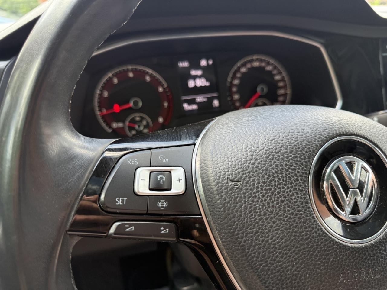 2019 Volkswagen Jetta 1.4T SEL 8A - Photo #11