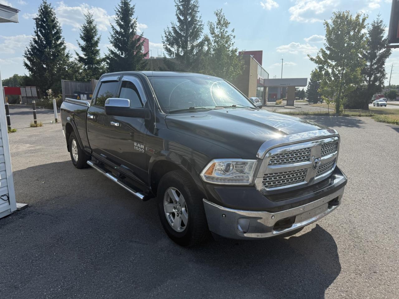 2015 RAM 1500 Laramie Crew Cab LWB 4WD - Photo #1