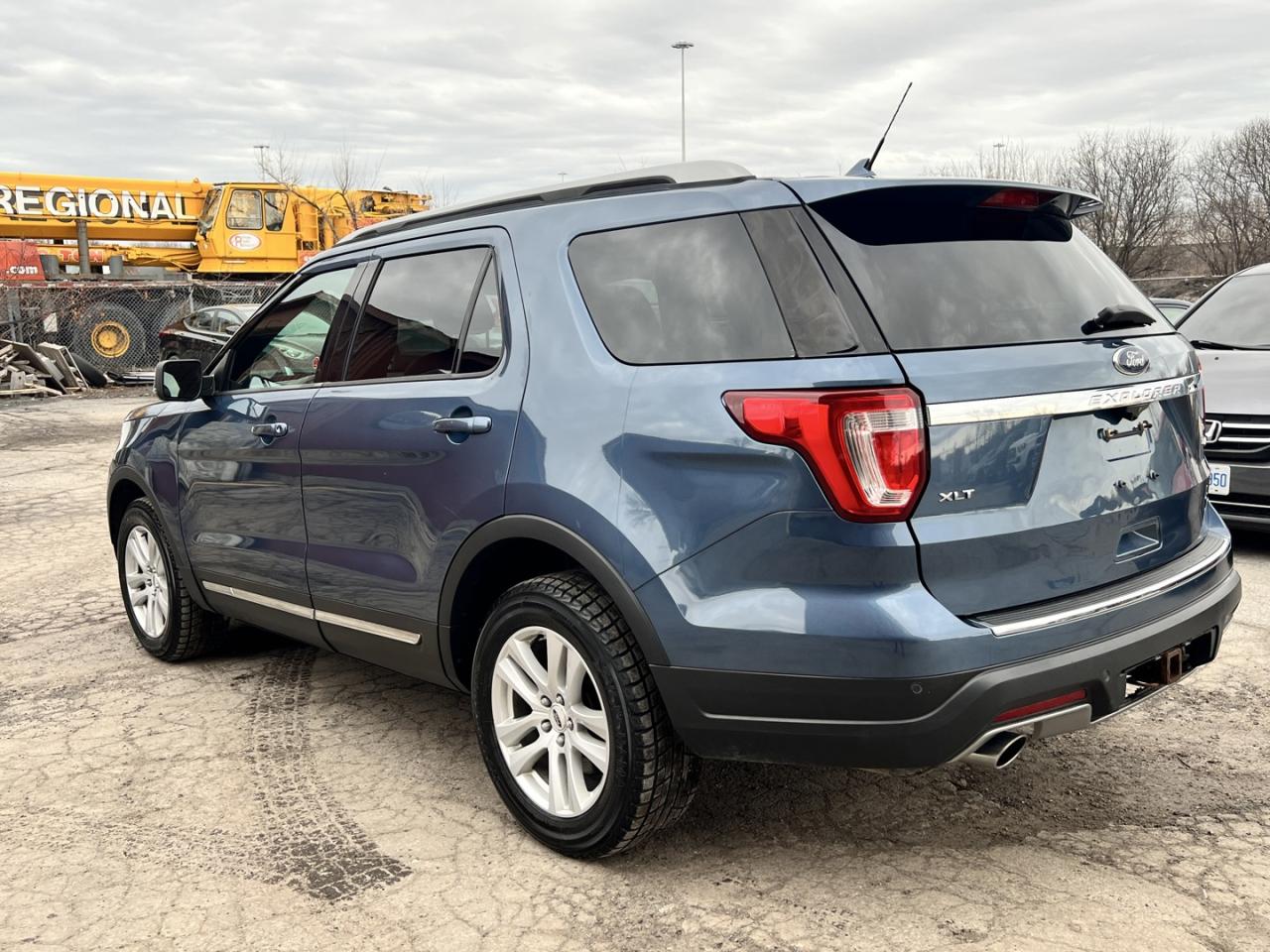 2018 Ford Explorer XLT 4WD - Photo #3