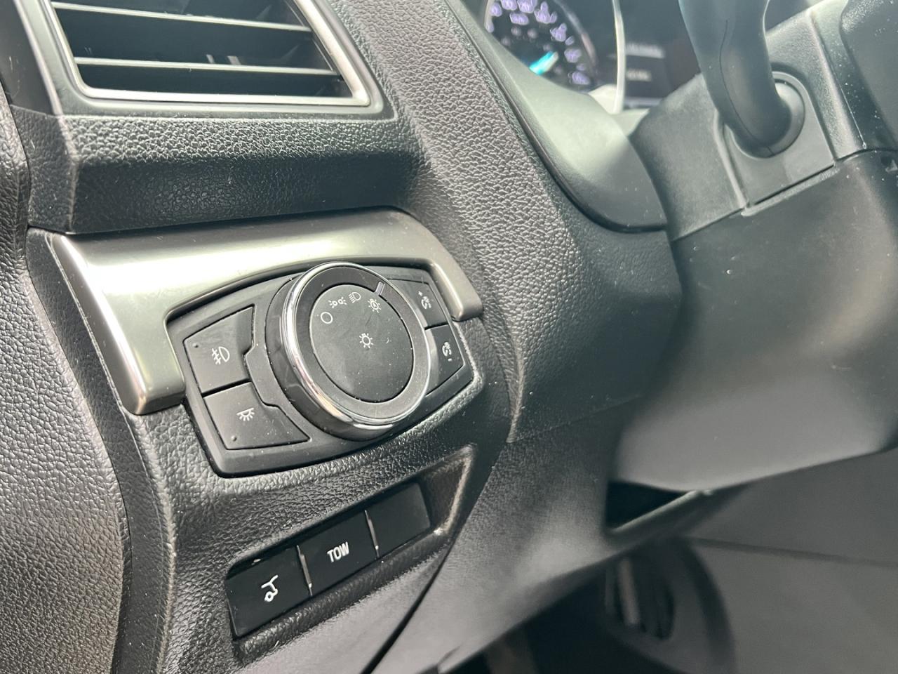 2018 Ford Explorer XLT 4WD - Photo #10