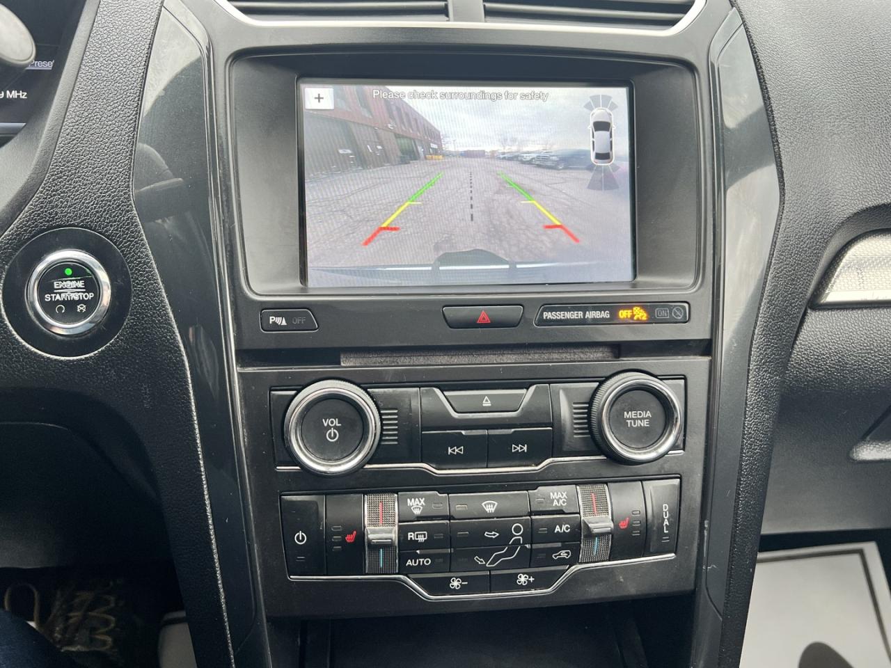 2018 Ford Explorer XLT 4WD - Photo #13