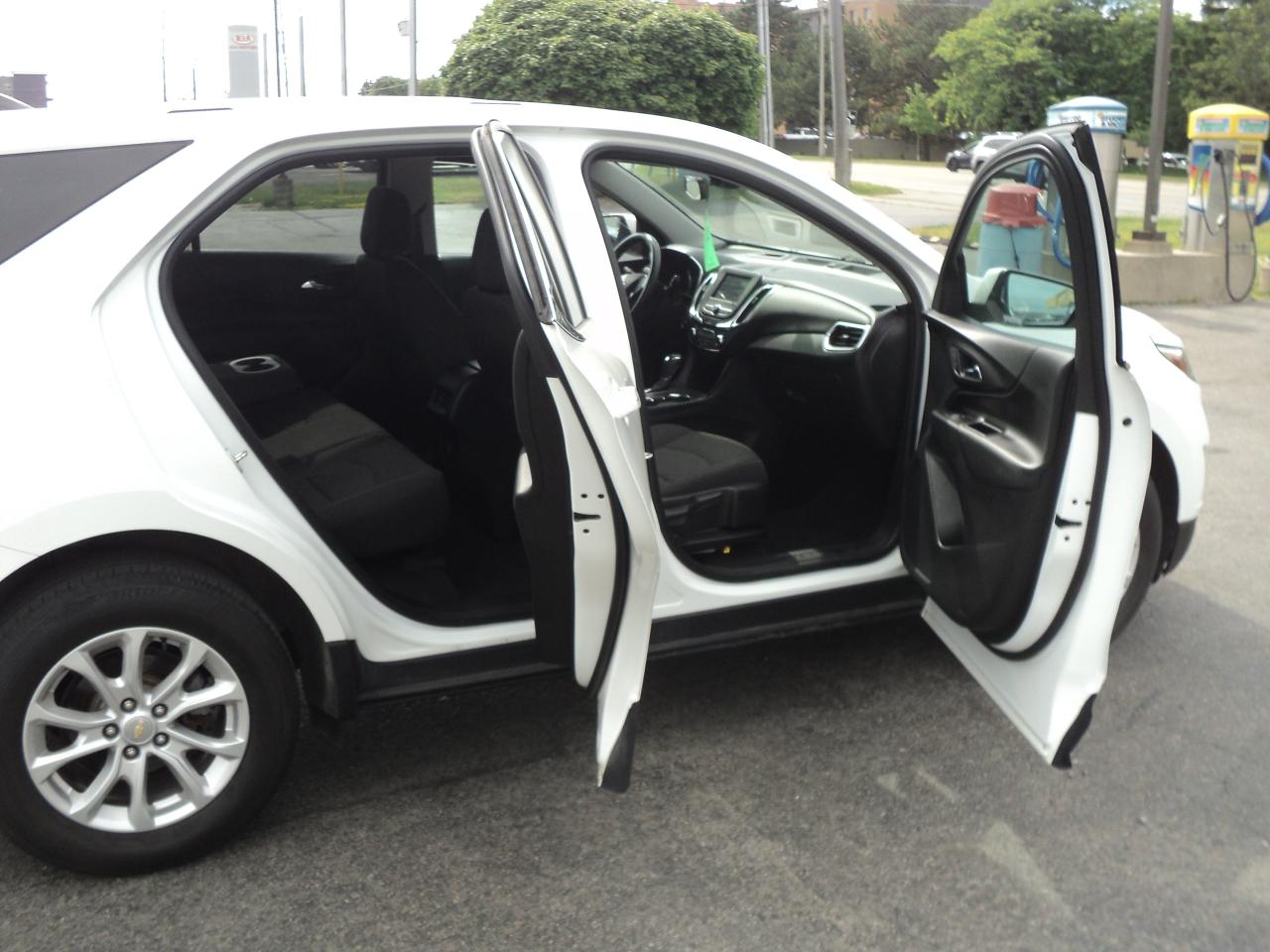 2019 Chevrolet Equinox LT AWD 1.5L4cylGas HeatedSeats BackUpCam - Photo #10