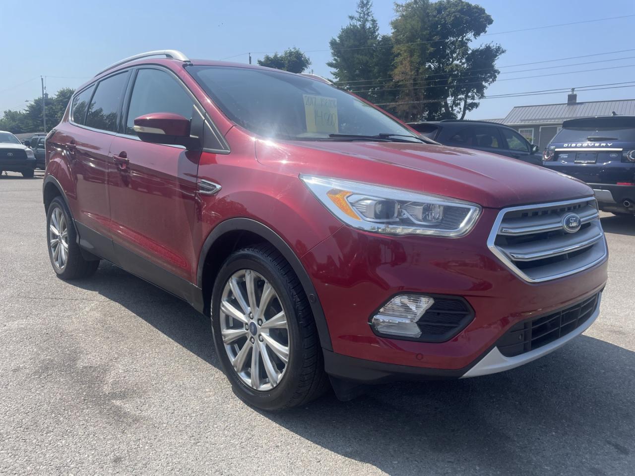 Used 2017 Ford Escape TITANIUM / 4WD / LEATHER / SUNROOF / APPLE CARPLAY & ANDROID AUTO / SELF PARKING / HEATED WHEEL AND SEATS for sale in Truro, NS
