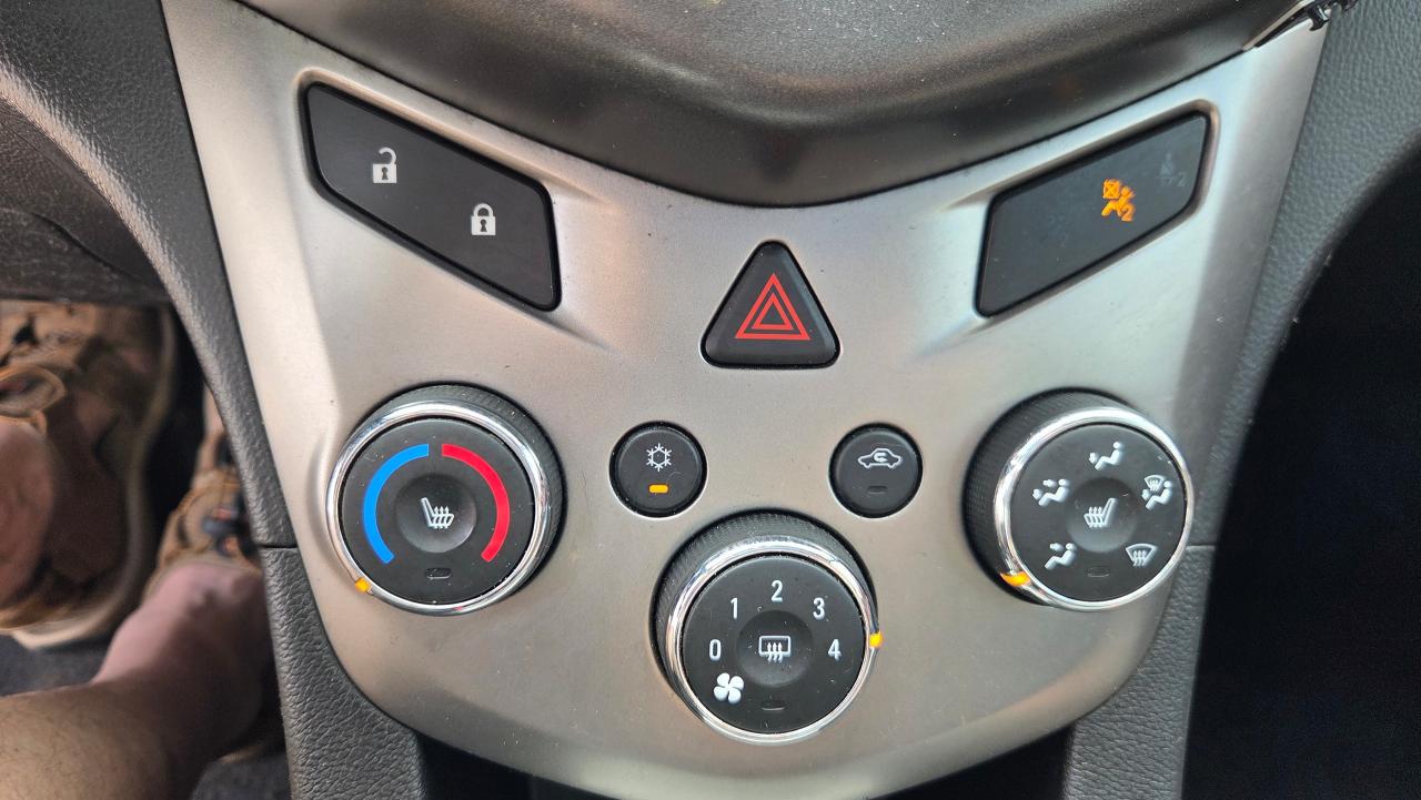 2015 Chevrolet Sonic LT Backup Cam/Winter tires/rims - Photo #15