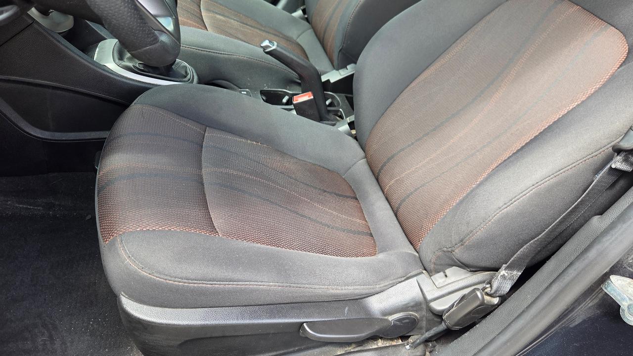 2015 Chevrolet Sonic LT Backup Cam/Winter tires/rims - Photo #12