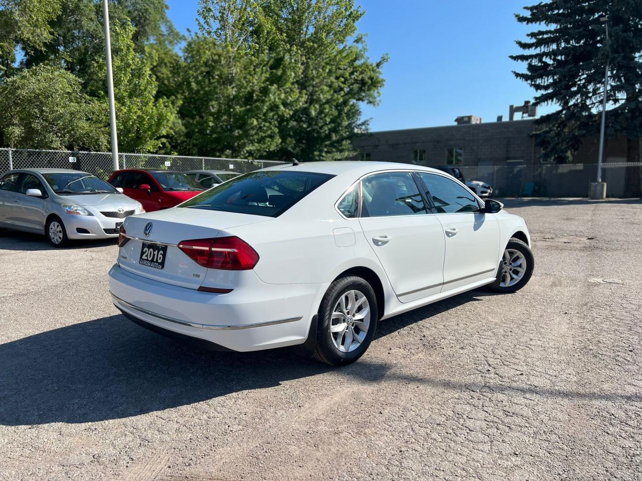 2016 Volkswagen Passat AUTO NO ACCIDENT HEATED SEAT BACKUP CAMERA B-T Photo3