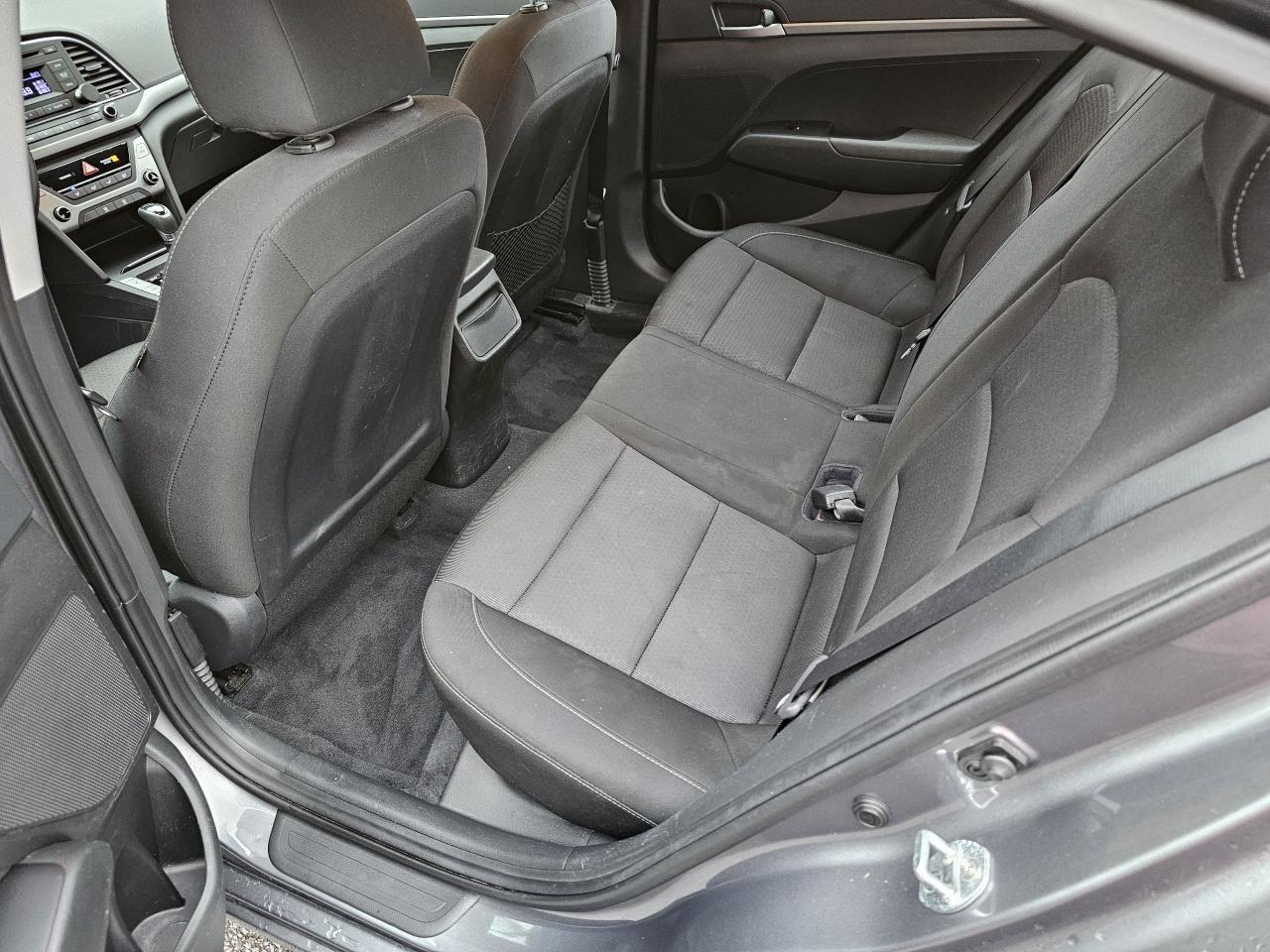 2018 Hyundai Elantra LE Auto, Auto, Bluetooth, A/C, Accident Free - Photo #9