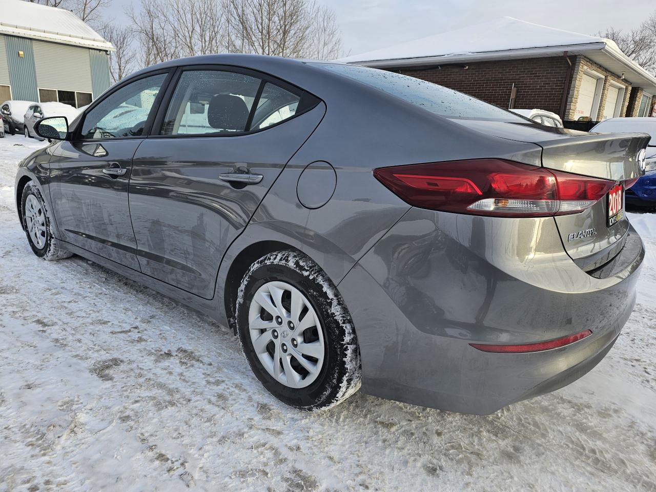 2018 Hyundai Elantra LE Auto, Auto, Bluetooth, A/C, Accident Free Photo