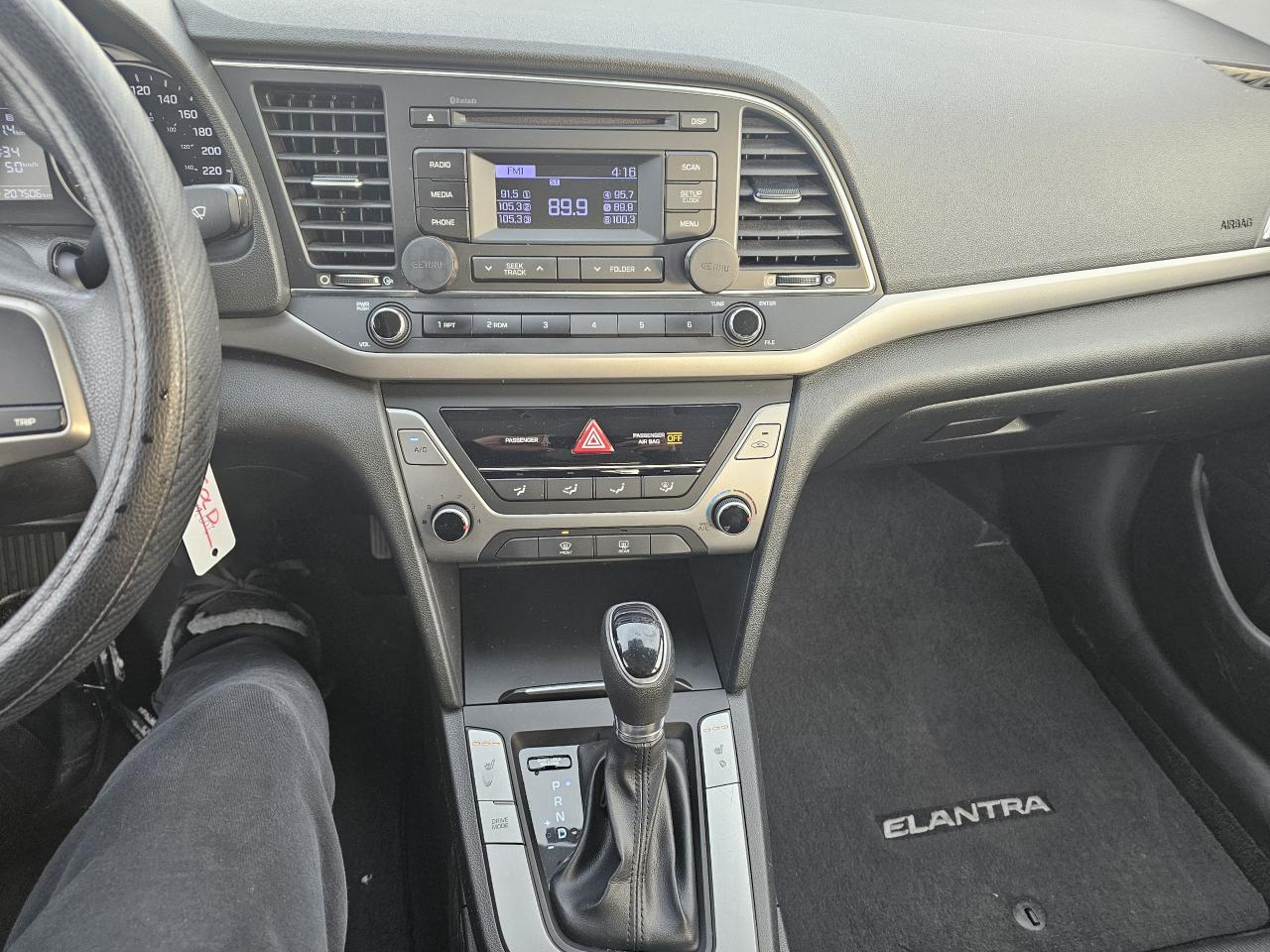 2018 Hyundai Elantra LE Auto, Auto, Bluetooth, A/C, Accident Free Photo