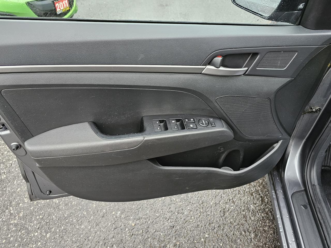 2018 Hyundai Elantra LE Auto, Auto, Bluetooth, A/C, Accident Free Photo