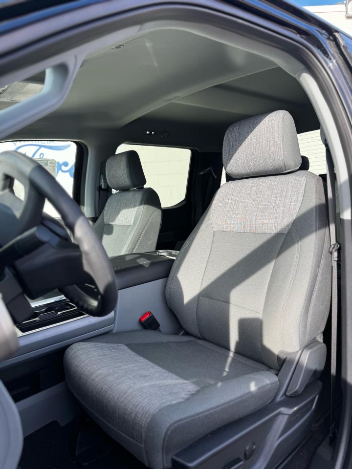 2025 Ford F-350 Super Duty SRW XLT Photo5