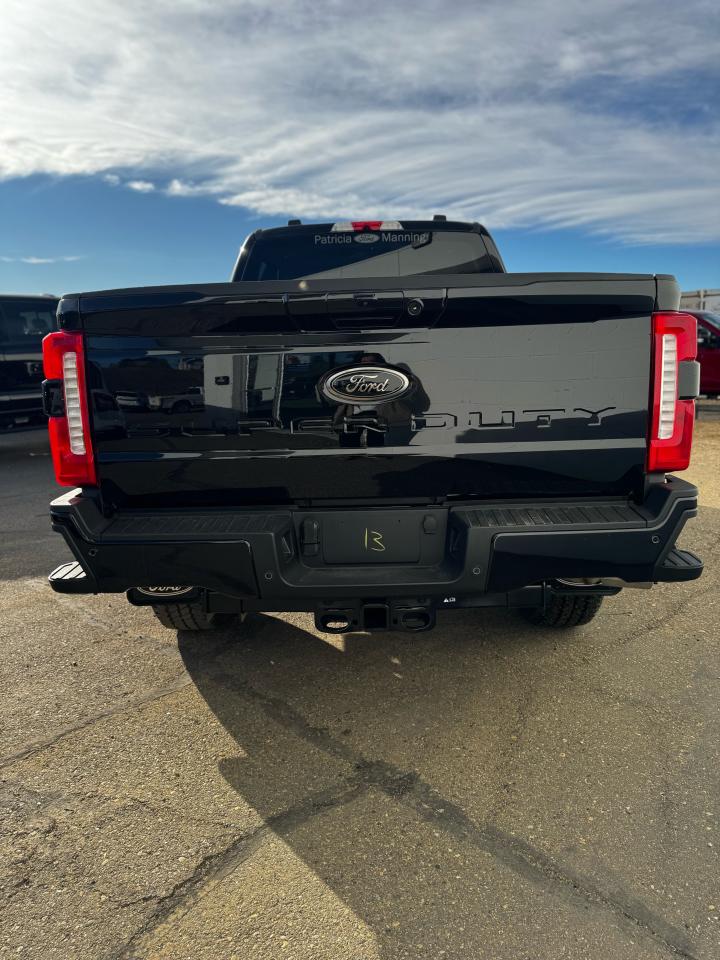 2025 Ford F-350 Super Duty SRW XLT Photo5