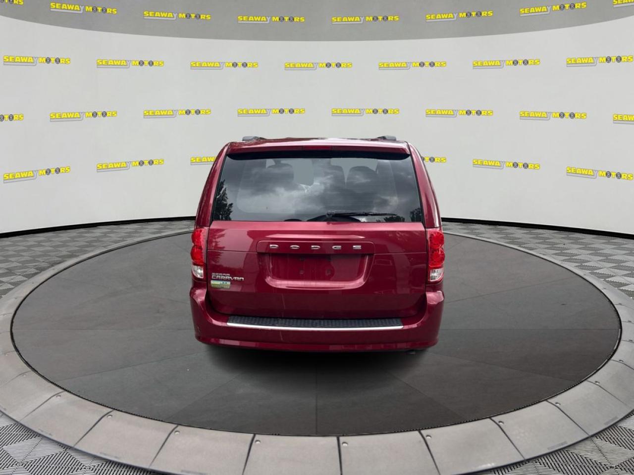 2015 Dodge Grand Caravan SE - Photo #4