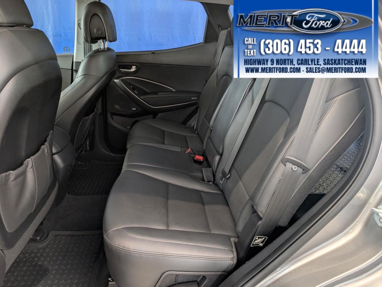 2017 Hyundai Santa Fe Sport Luxury - AWD, Heated + Photo4