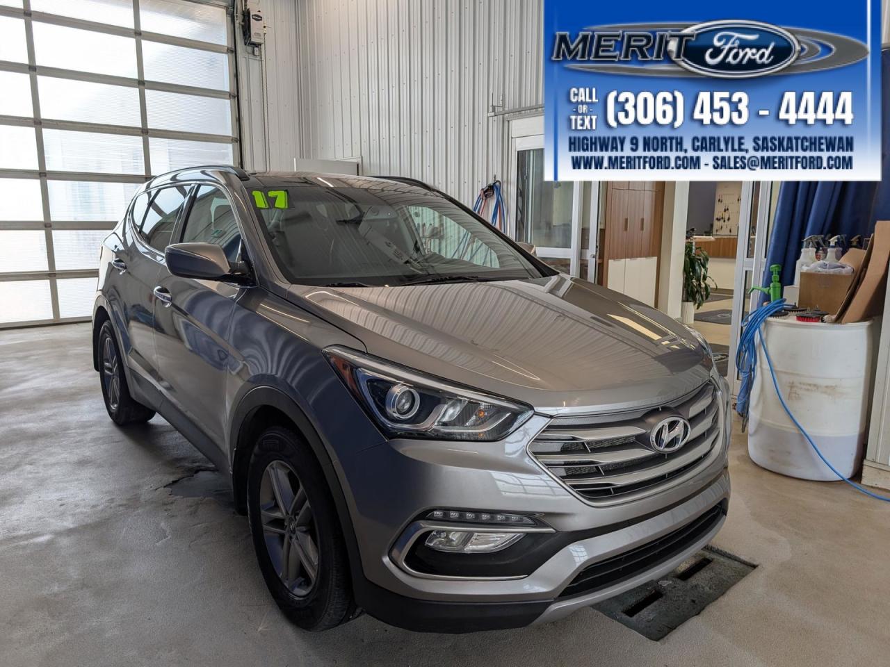 2017 Hyundai Santa Fe Sport Luxury - AWD, Heated + Photo5